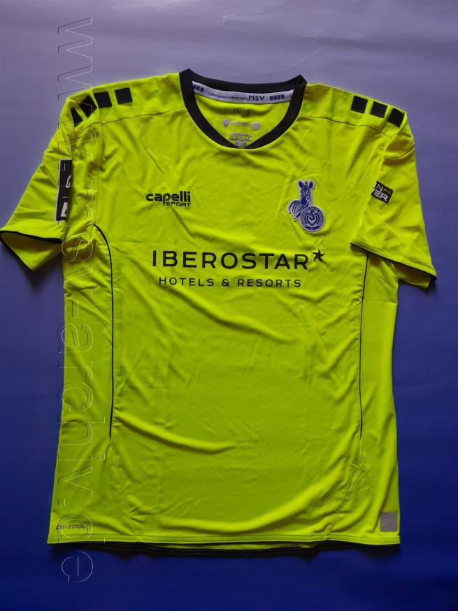 202021_15.1_ Ausrüster capelli Sport_Sponsor IBEROSTAR_Nr. 1 Weinkauf