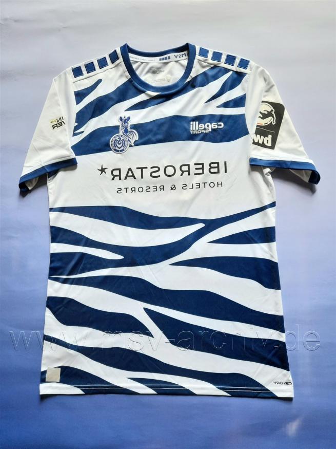 202021_8.1_Ausrüster capelli Sport_Sponsor IBEROSTAR_Nr. 9 Engin