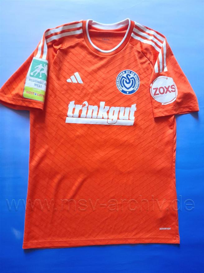 202425_3.1_Ausrüster Adidas_Sponsor Trinkgut_Nr. 18 Meuer
