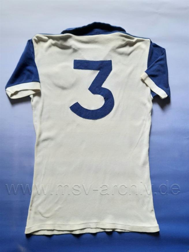 197576_4.2_Ausrüster Umbro_Nr. 3